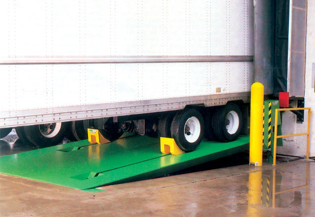 Truck Dock Leveler